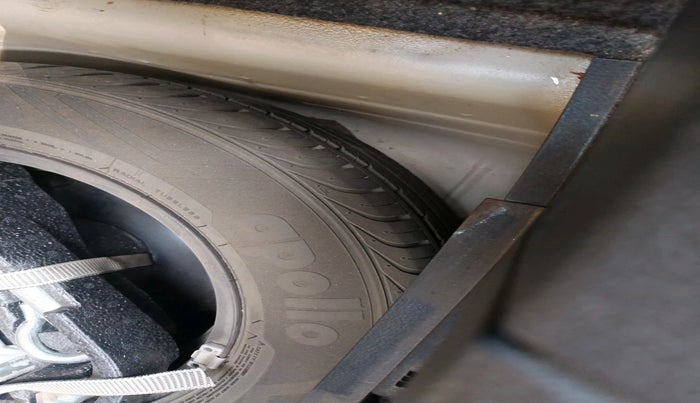 2014 Volkswagen Polo COMFORTLINE 1.2L PETROL, Petrol, Manual, 72,806 km, tyre