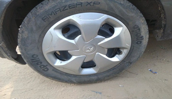 2021 Tata Tiago XT PETROL, Petrol, Manual, 21,513 km, tyre