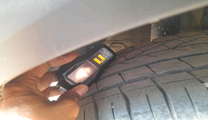 2016 Hyundai Creta SX PLUS 1.6 PETROL, Petrol, Manual, 86,506 km, tyre