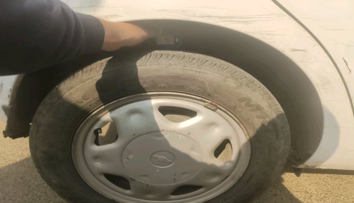 2012 Chevrolet Beat PS PETROL, Petrol, Manual, 52,857 km, tyre