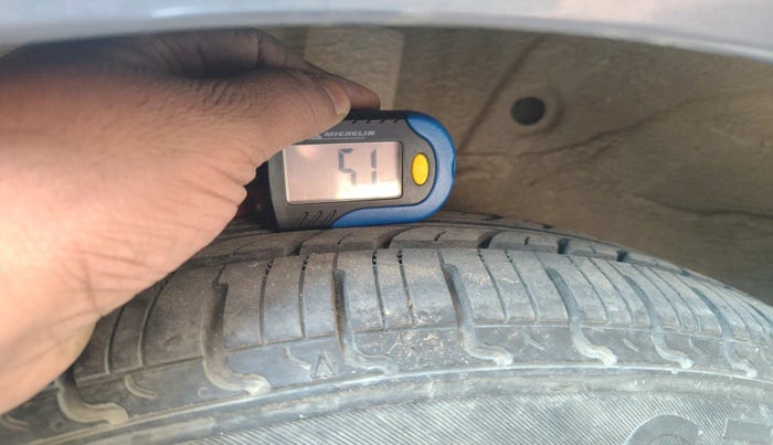 2015 Hyundai Grand i10 SPORTZ 1.2 KAPPA VTVT, Petrol, Manual, 70,402 km, tyre