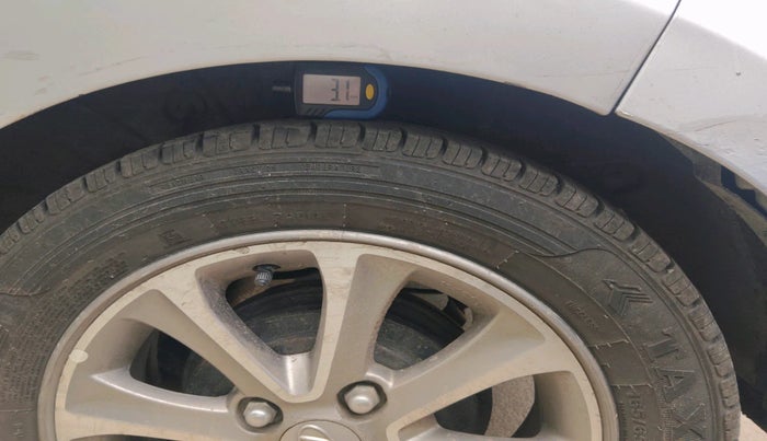 2016 Hyundai Grand i10 ASTA (O) AT 1.2 KAPPA VTVT, Petrol, Automatic, 82,000 km, tyre