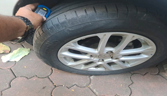 2018 Maruti Swift ZXI AMT, Petrol, Automatic, 37,154 km, tyre