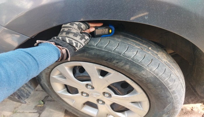 2014 Hyundai Grand i10 SPORTZ 1.2 KAPPA VTVT, Petrol, Manual, 1,70,189 km, tyre