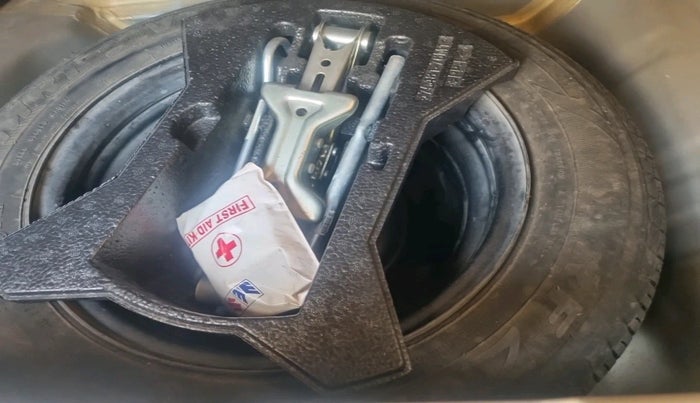 2018 Maruti Celerio ZXI, Petrol, Manual, 54,253 km, tyre