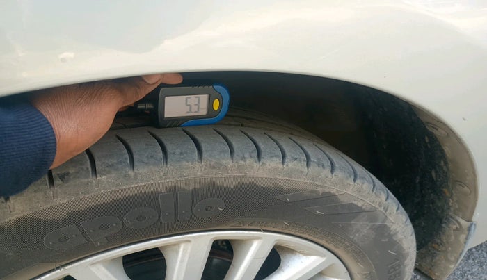 2017 Maruti Dzire ZDI AMT, Diesel, Automatic, 2,23,739 km, tyre