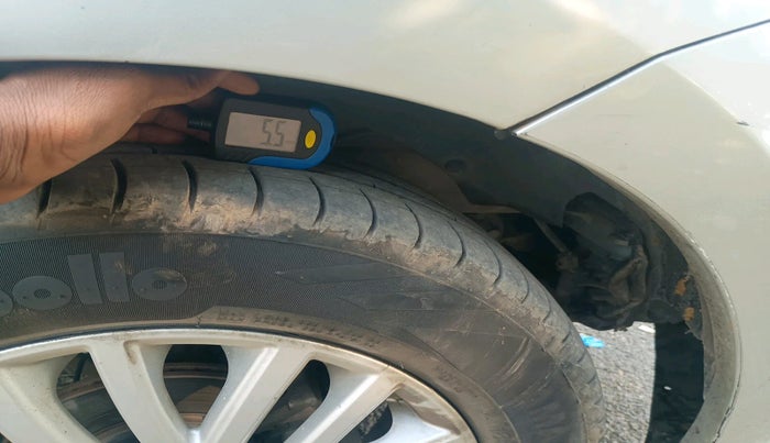 2017 Maruti Dzire ZDI AMT, Diesel, Automatic, 2,23,739 km, tyre