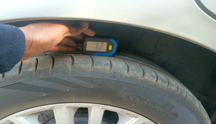 2017 Maruti Dzire ZDI AMT, Diesel, Automatic, 2,23,739 km, tyre