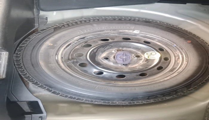 2020 Maruti Swift ZXI PLUS AMT, Petrol, Automatic, 1,14,081 km, tyre