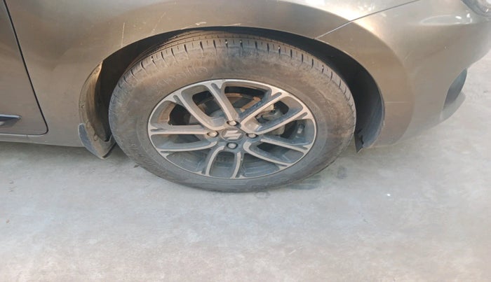 2020 Maruti Swift ZXI PLUS AMT, Petrol, Automatic, 1,14,081 km, tyre