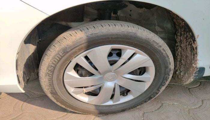 2024 Honda Amaze 1.2L I-VTEC S, Petrol, Manual, 6,375 km, tyre