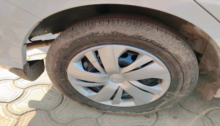 2024 Honda Amaze 1.2L I-VTEC S, Petrol, Manual, 6,375 km, tyre