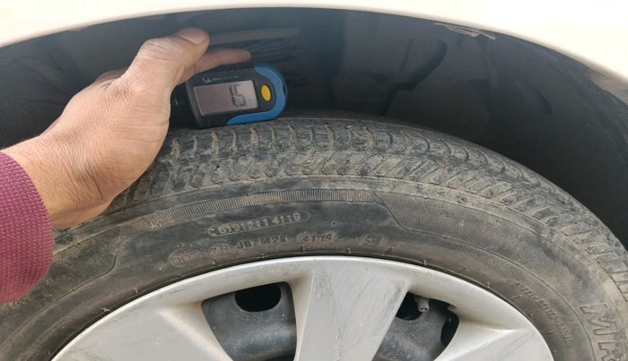 2013 Nissan Sunny XL, Petrol, Manual, 1,54,059 km, tyre