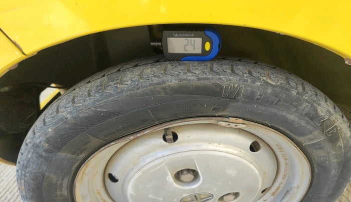 2010 Tata Nano LX, Petrol, Manual, 86,432 km, tyre