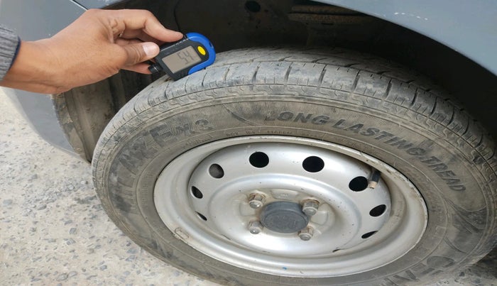 2011 Maruti Wagon R 1.0 LXI, Petrol, Manual, 1,55,892 km, tyre