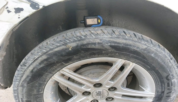 2011 Volkswagen Polo TRENDLINE 1.2L DIESEL, Diesel, Manual, 1,07,209 km, tyre