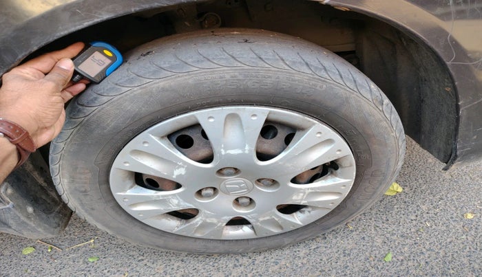 2017 Honda Amaze 1.2L I-VTEC S OPT, Petrol, Manual, 1,11,482 km, tyre