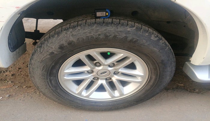 2012 Ford Endeavour 3.0L 4X2 AT, Diesel, Automatic, 50,884 km, tyre