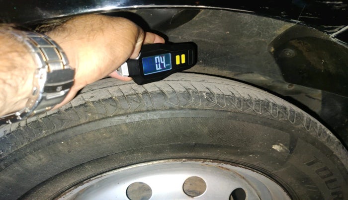 2015 Hyundai i10 ERA 1.1, Petrol, Manual, 63,824 km, tyre