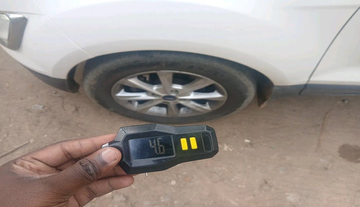 2019 Ford Ecosport TITANIUM 1.5L DIESEL, Diesel, Manual, 1,29,731 km, tyre