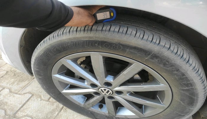 2019 Volkswagen Polo HIGHLINE PLUS 1.0 16 ALLOY, Petrol, Manual, 72,460 km, tyre