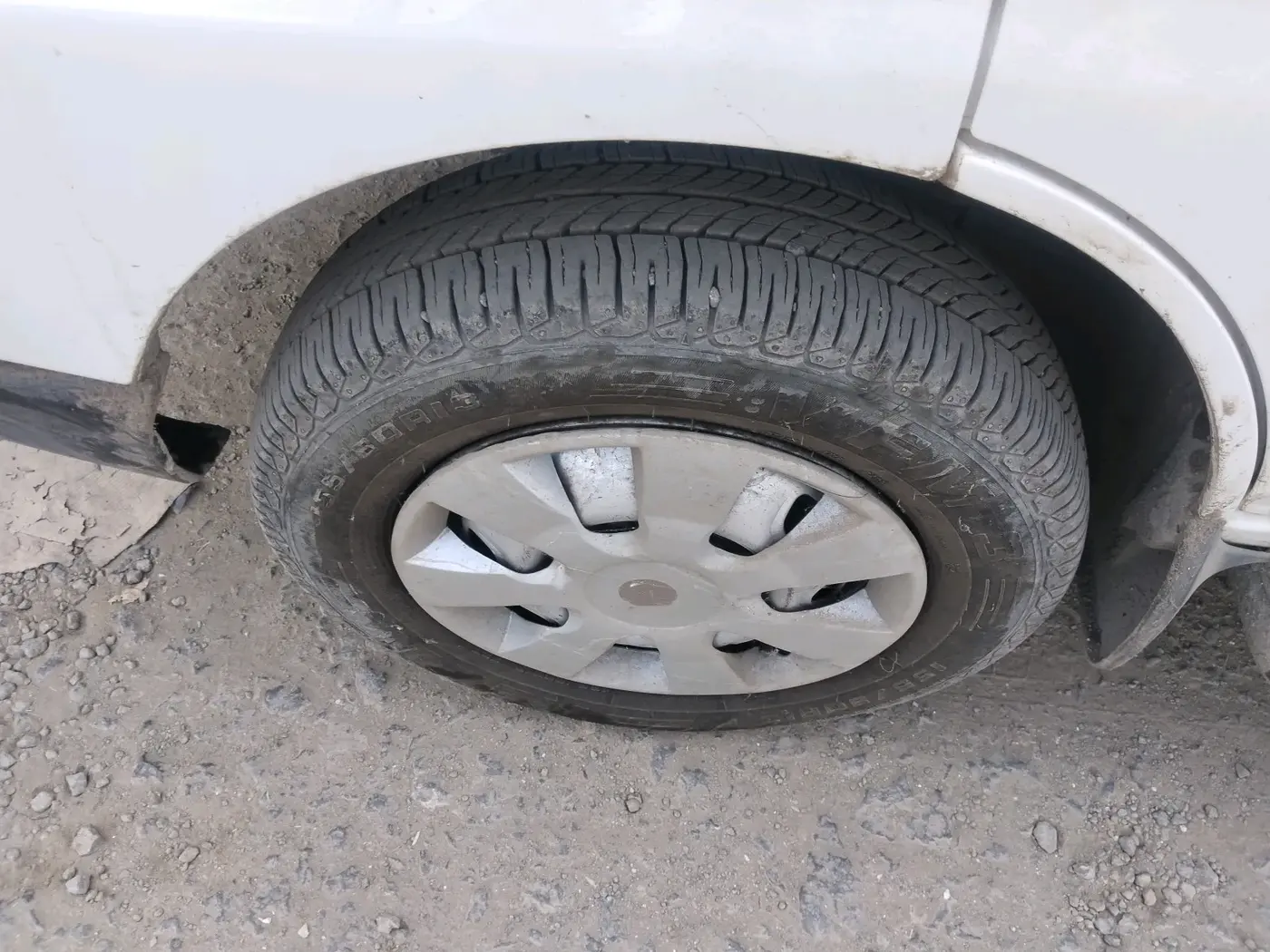 2018 Maruti Eeco 5 STR WITH A/C+HTR, Petrol, Manual, 47,360 km, tyre