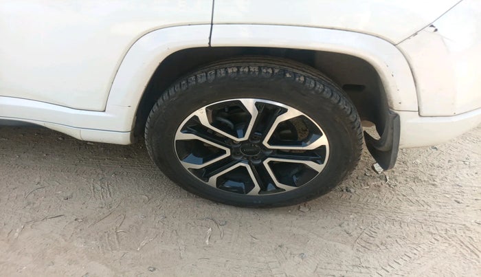 2021 Jeep Compass MODEL S (O) DIESEL 4X4 AT, Diesel, Automatic, 38,423 km, tyre