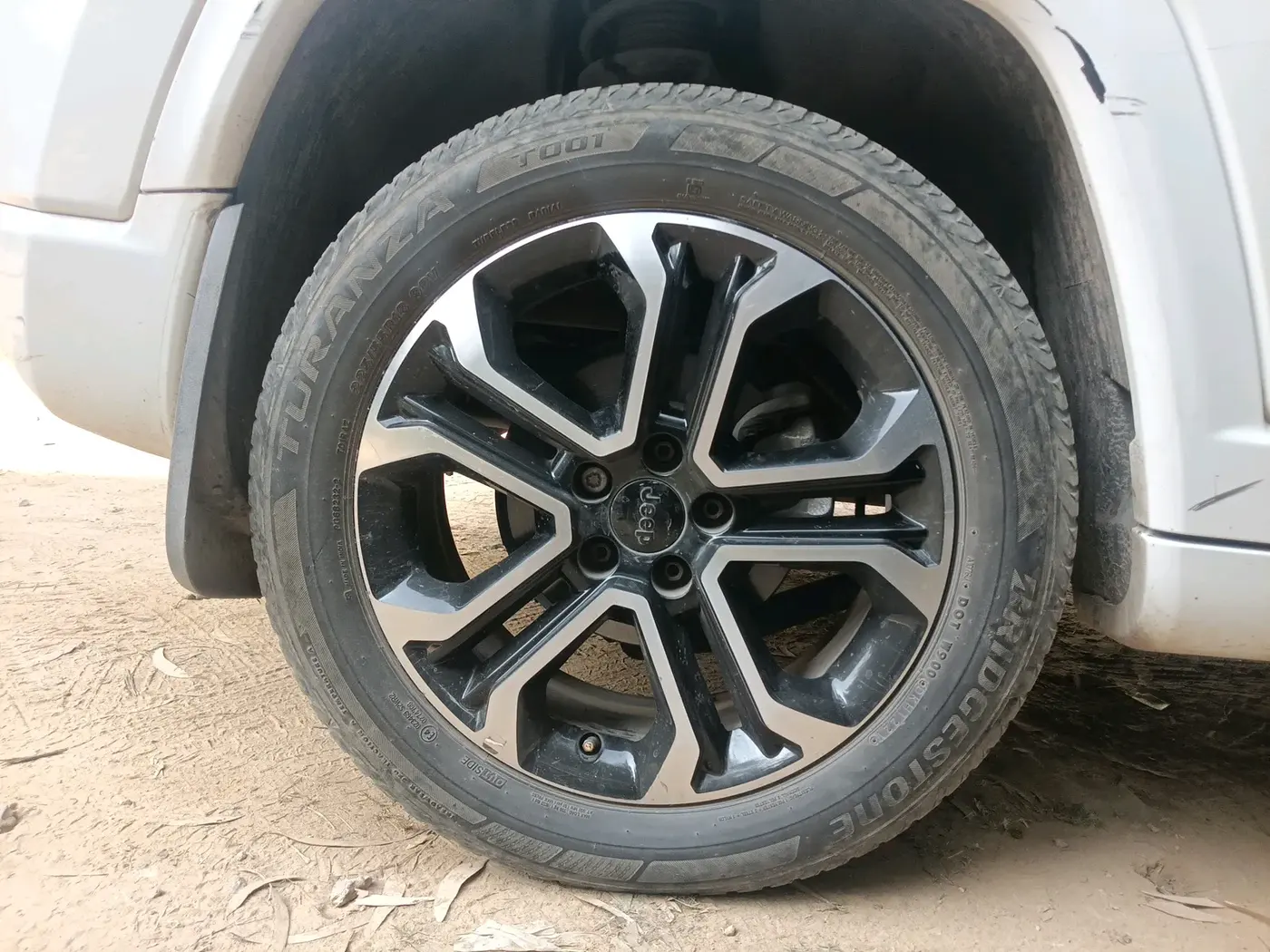 2021 Jeep Compass MODEL S (O) DIESEL 4X4 AT, Diesel, Automatic, 38,423 km, tyre
