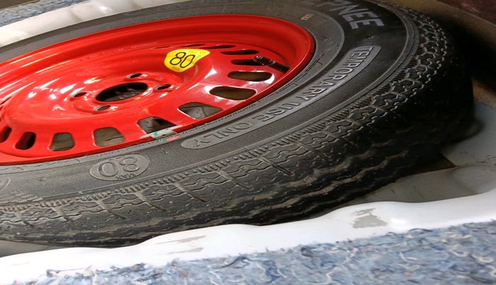 2022 Nissan MAGNITE XL, Petrol, Manual, 79,904 km, tyre