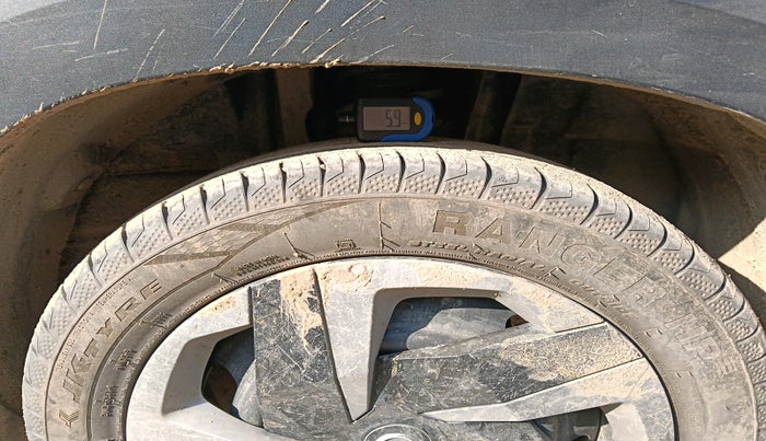 2022 Nissan MAGNITE XL, Petrol, Manual, 79,904 km, tyre