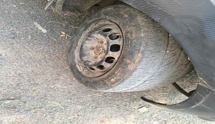 2010 Ford Figo TITANIUM 1.4 DIESEL, Diesel, Manual, 65,292 km, tyre