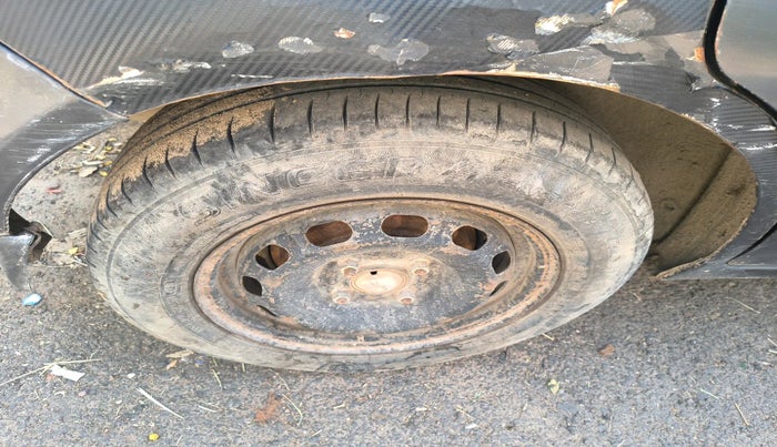 2010 Ford Figo TITANIUM 1.4 DIESEL, Diesel, Manual, 65,292 km, tyre