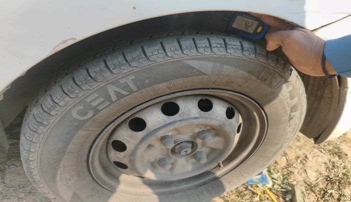 2012 Hyundai Eon ERA +, Petrol, Manual, 84,968 km, tyre