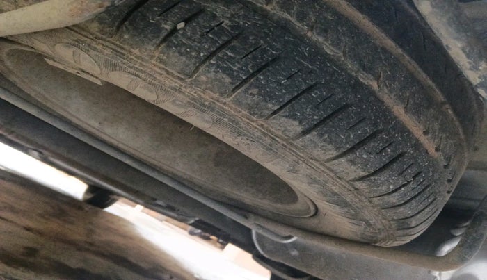 2016 Maruti Ertiga VXI CNG, Petrol, Manual, 52,768 km, tyre