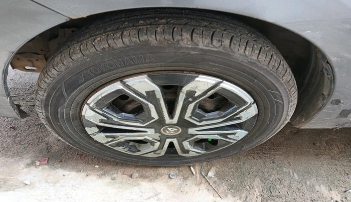 2014 Maruti Celerio VXI AMT, Petrol, Automatic, 91,561 km, tyre