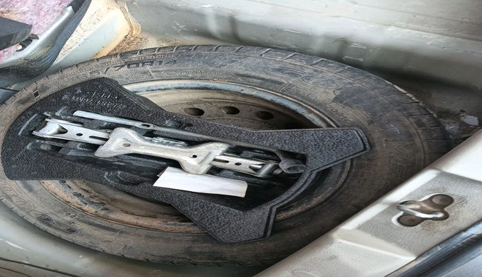 2014 Maruti Celerio VXI AMT, Petrol, Automatic, 91,561 km, tyre