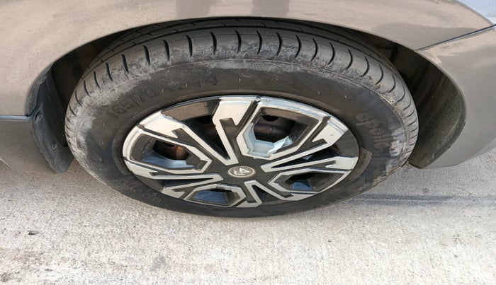 2014 Maruti Celerio VXI AMT, Petrol, Automatic, 91,561 km, tyre