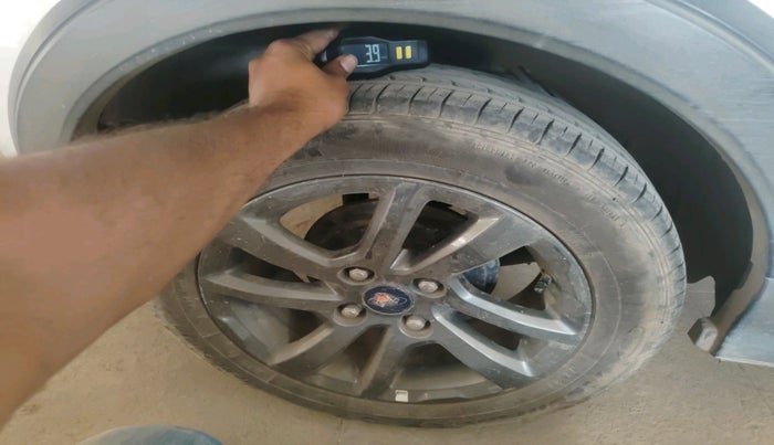 2020 Ford FREESTYLE TITANIUM PLUS 1.2 PETROL, Petrol, Manual, 30,864 km, tyre