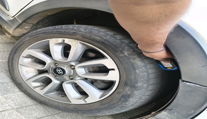 2016 Hyundai i20 Active 1.2 S, Petrol, Manual, 1,07,948 km, tyre