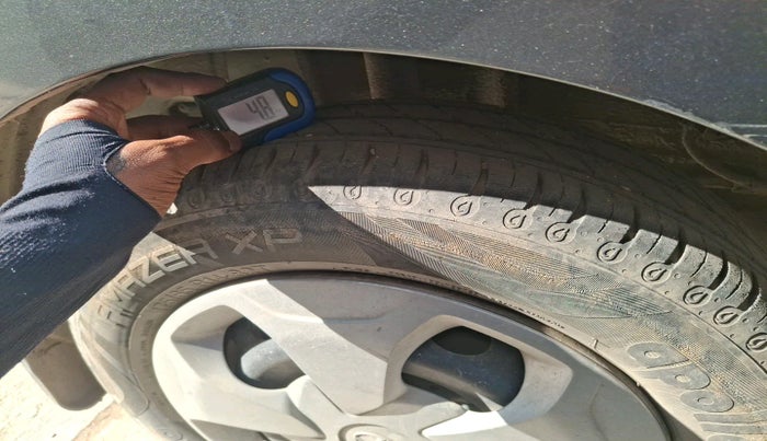 2021 Tata Tiago XT PETROL, Petrol, Manual, 64,456 km, tyre