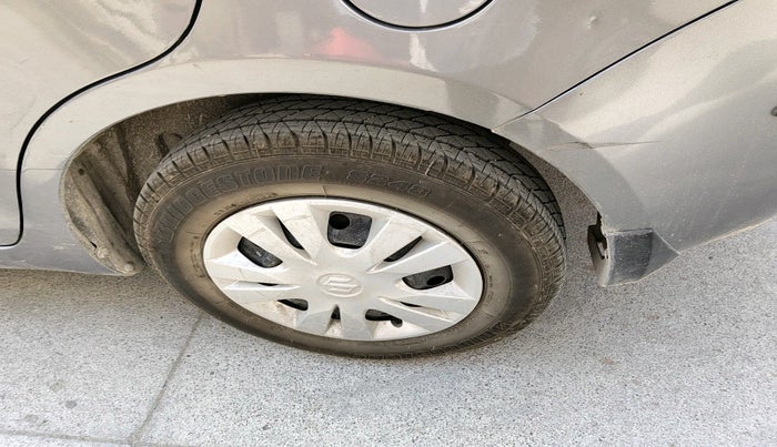 2015 Maruti Swift Dzire VXI, Petrol, Manual, 64,982 km, tyre