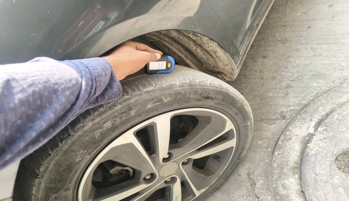 2022 Tata ALTROZ XZ PETROL, Petrol, Manual, 52,324 km, tyre