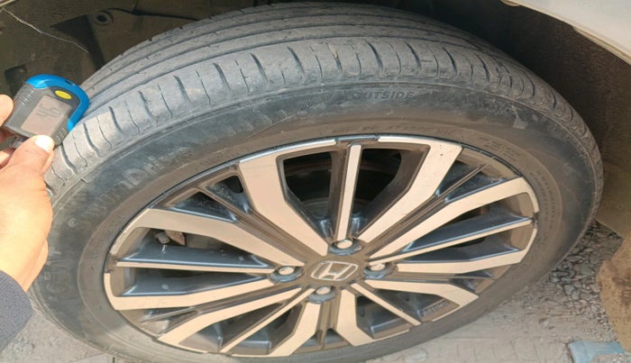 2017 Honda City 1.5L I-VTEC VX, Petrol, Manual, 1,24,872 km, tyre