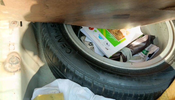 2017 Honda City 1.5L I-VTEC VX, Petrol, Manual, 1,24,872 km, tyre