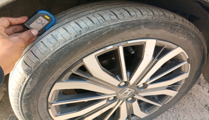 2017 Honda City 1.5L I-VTEC VX, Petrol, Manual, 1,24,872 km, tyre