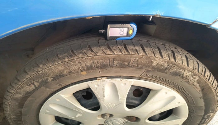 2013 Honda Brio S MT, Petrol, Manual, 67,673 km, tyre