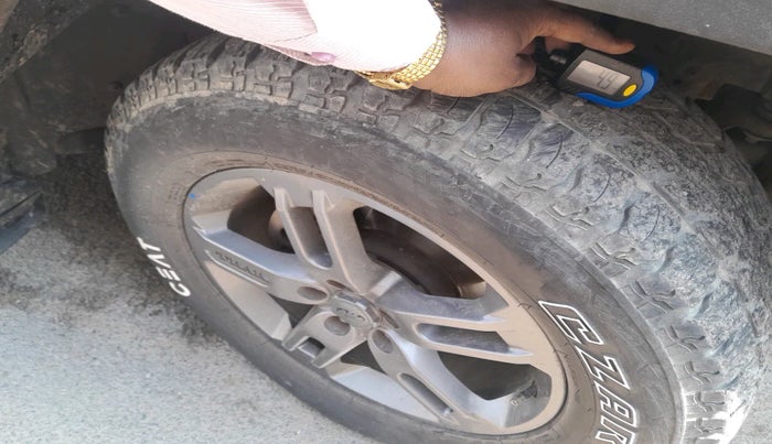 2021 Mahindra Thar LX PETROL HT 4WD AT, Petrol, Automatic, 31,110 km, tyre