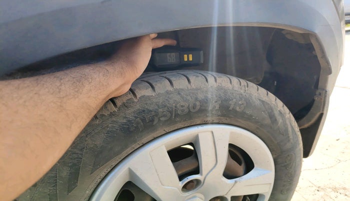 2016 Renault Kwid RXT 1.0 AMT (O), Petrol, Automatic, 69,616 km, tyre