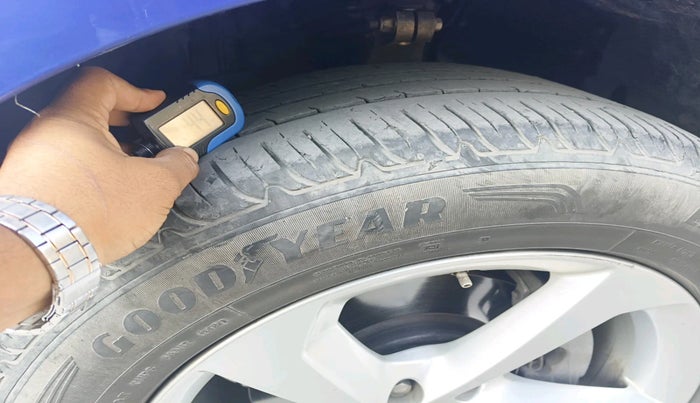 2018 Jaguar F- PACE PRESTIGE 2.0 DIESEL, Diesel, Automatic, 1,02,382 km, tyre