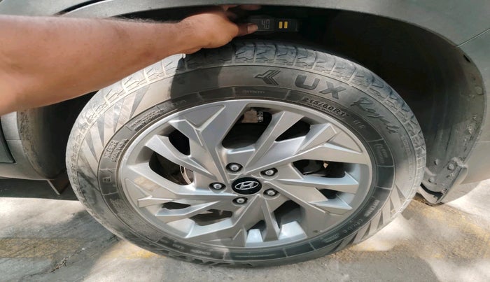 2020 Hyundai Creta SX IVT 1.5 PETROL, Petrol, Automatic, 39,301 km, tyre